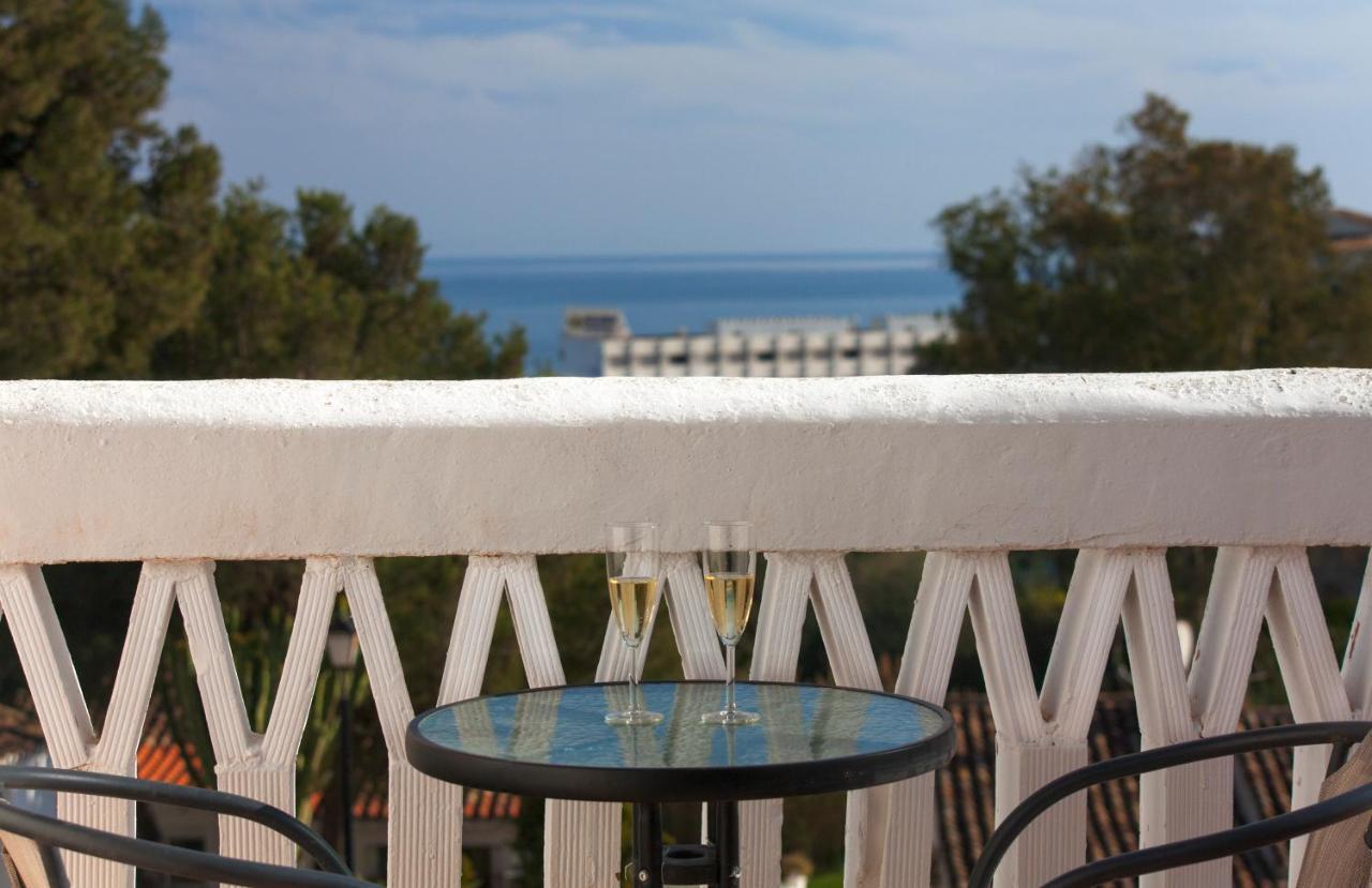 Agradable Adosado Con Piscina La Hidalga Vila Benalmádena Exterior foto