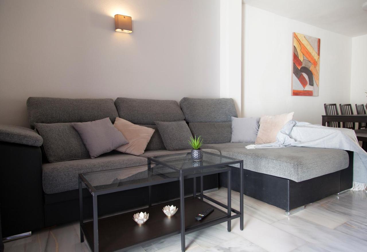 Agradable Adosado Con Piscina La Hidalga Vila Benalmádena Exterior foto