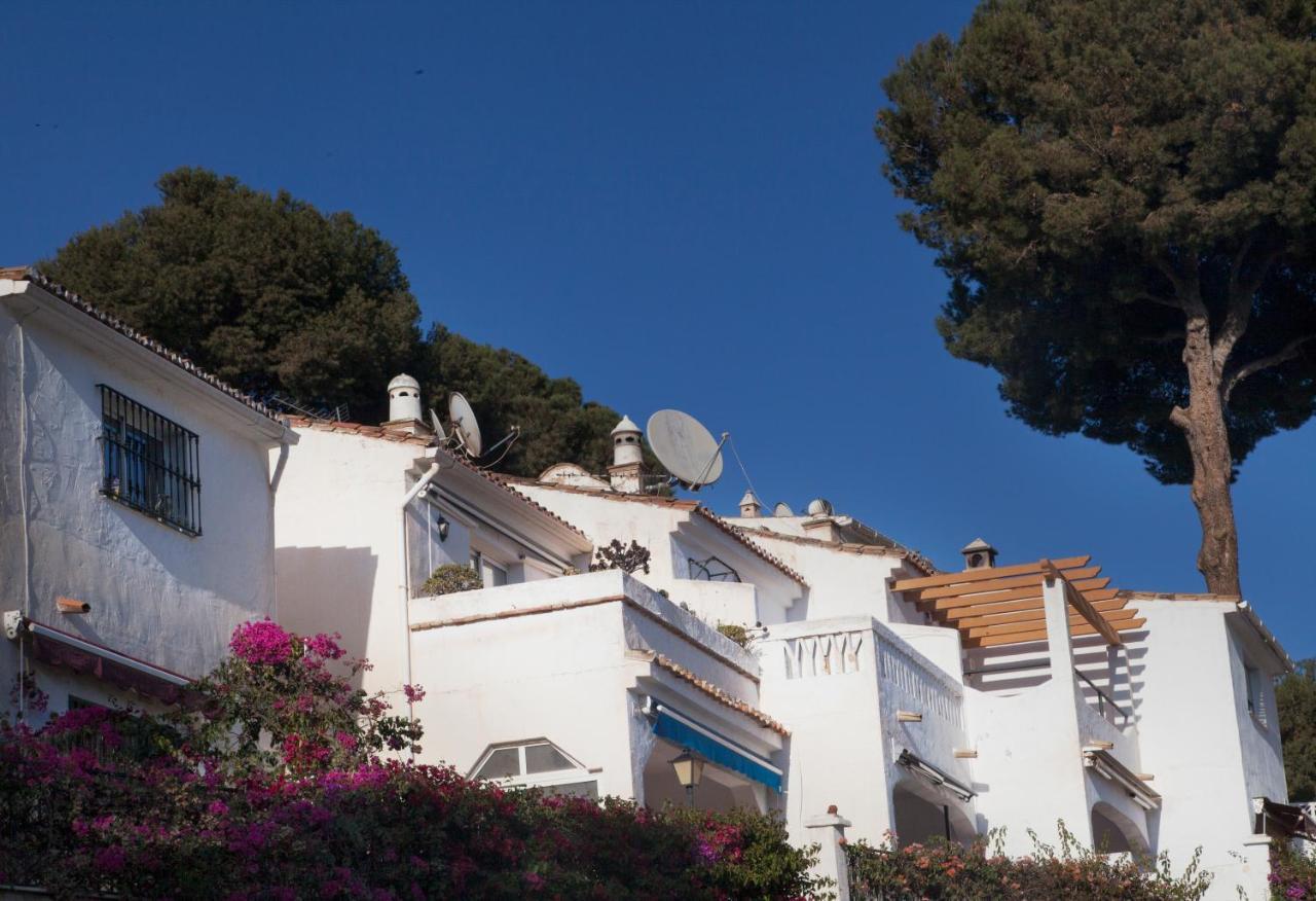 Agradable Adosado Con Piscina La Hidalga Vila Benalmádena Exterior foto